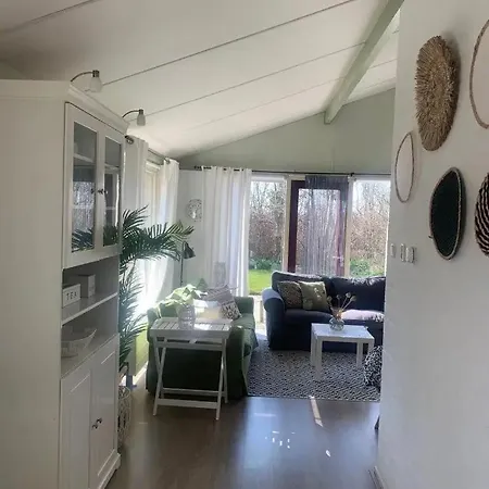 بيت للعطل 049