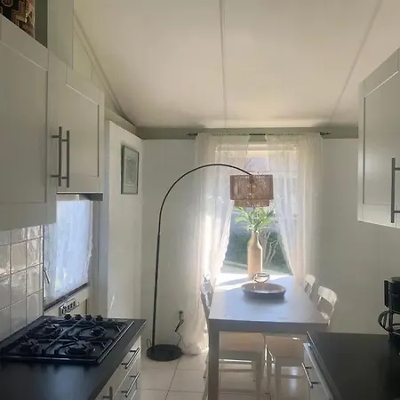 بيت للعطل 049 بيتين